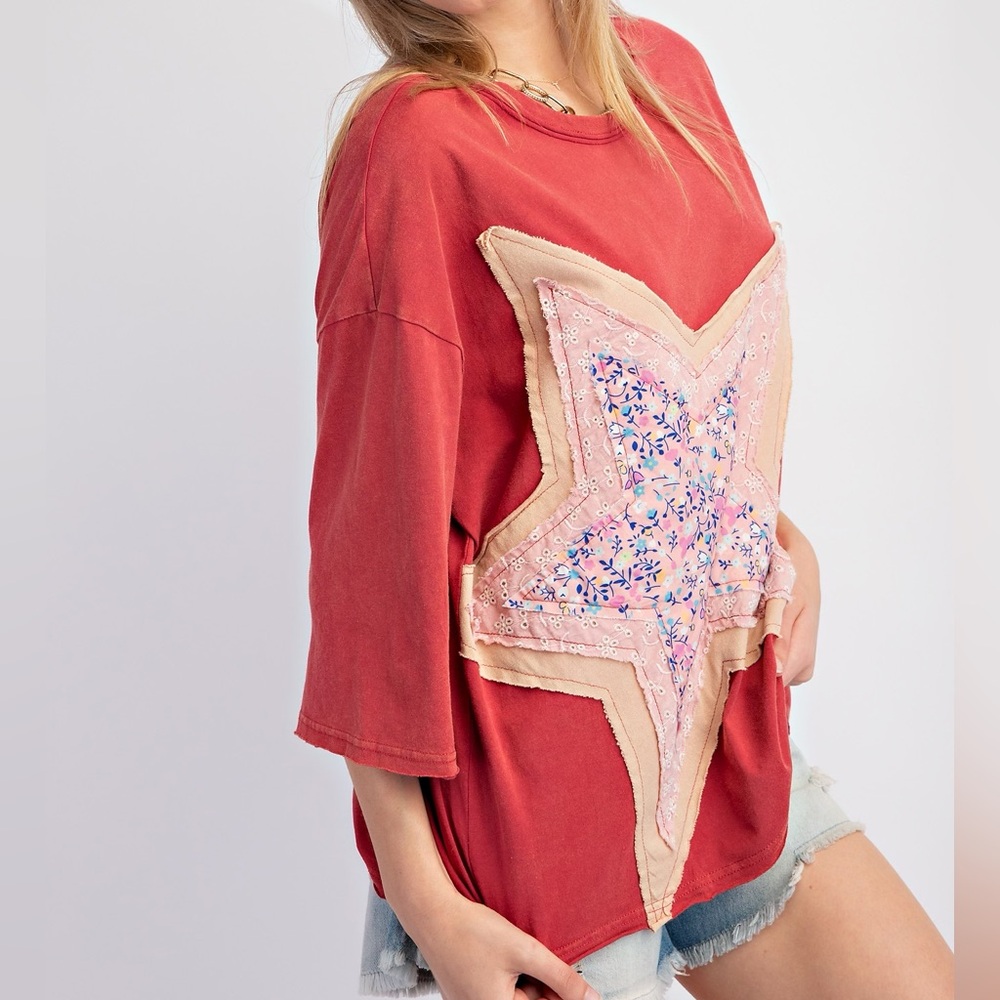 Easel raspberry star patch top - Picture 3 of 3